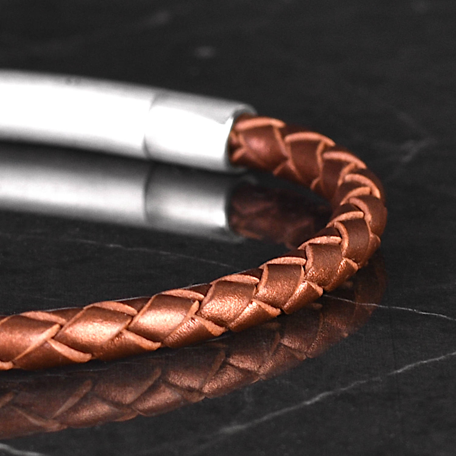 Arthur 4mm Genuine Leather Bracelet in brown metallic, product picture close up