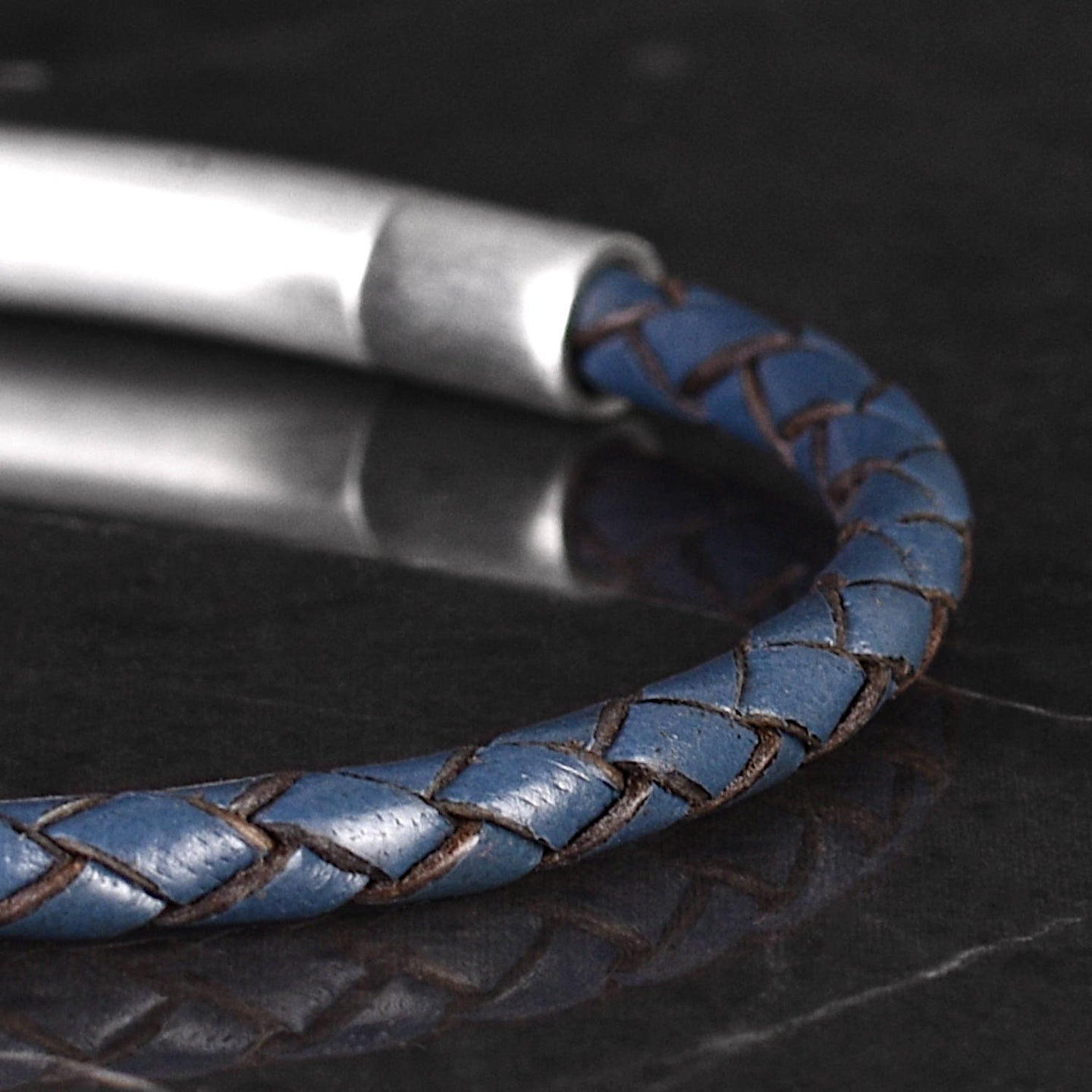 Ben 4mm Genuine Leather Bracelet in dark blue, product picture close up