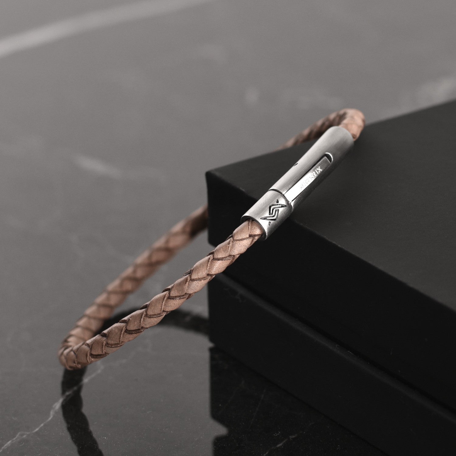 Charles 4mm Genuine Leather Bracelet in antique grey, product picture back side