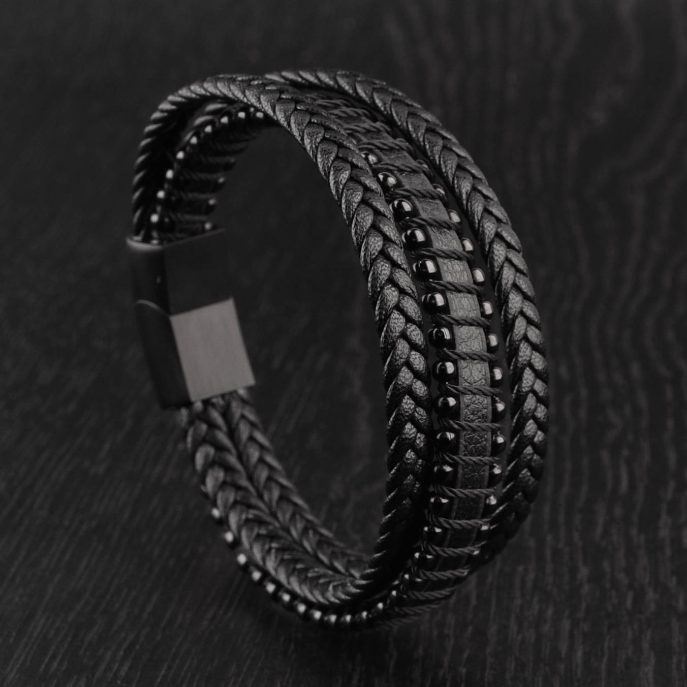 Potter - Multi-layer leather bracelet with black glossy beads, angle view